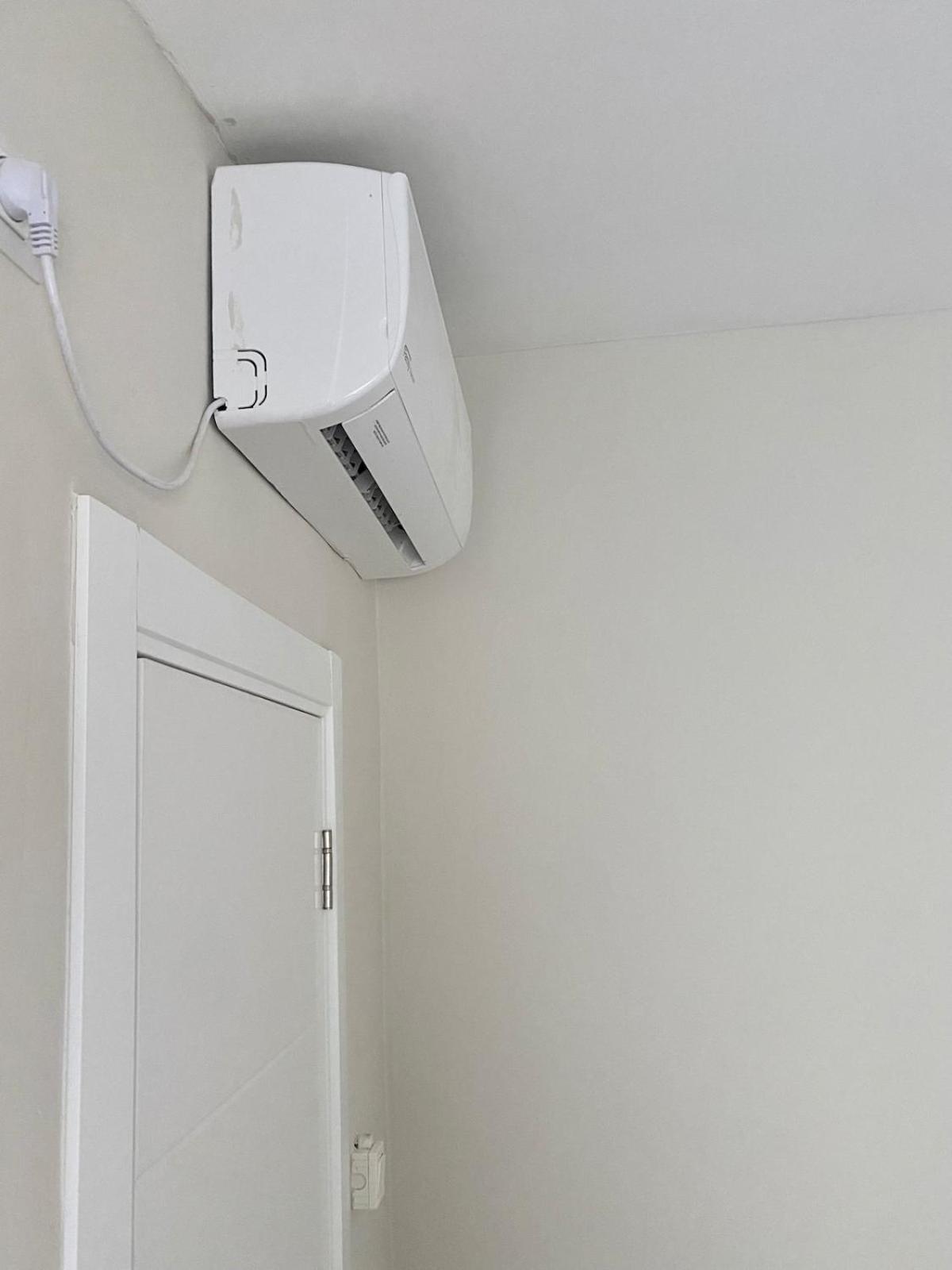 דירת גן מרווחת במיקום מעולה עם נטפליקס חינמי Apartment Ma'ale Adumim Екстериор снимка