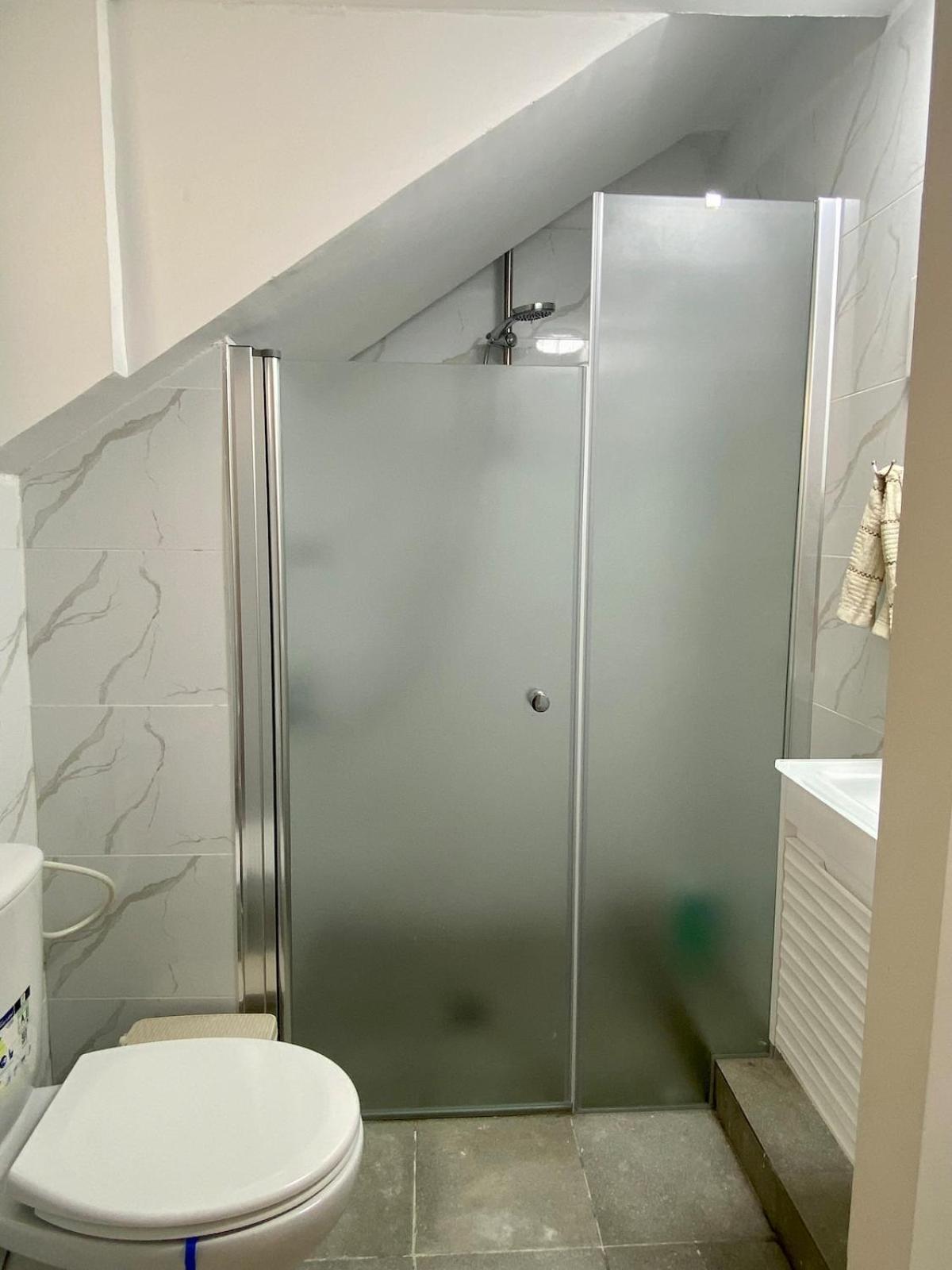 דירת גן מרווחת במיקום מעולה עם נטפליקס חינמי Apartment Ma'ale Adumim Екстериор снимка