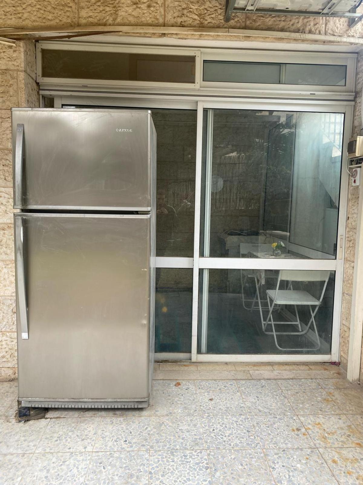 דירת גן מרווחת במיקום מעולה עם נטפליקס חינמי Apartment Ma'ale Adumim Екстериор снимка